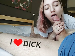 I Suck My New Boyfriend's Dick After Our First Date free video