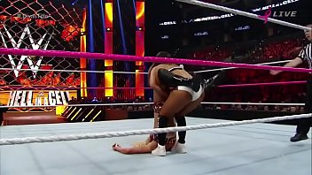 Nikki Bella Vs Charlotte. Hell In A Cell 2015 free video