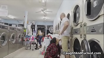 Stealing Bigtit Teen Fucked At Laundromat free video