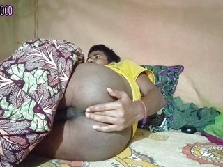 18 Years Old Boy Showing His Sexy Ass, Raat Ke Andhere Me Apna Sexy Gand Dikhaya free video