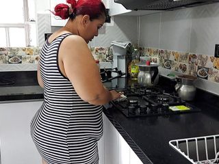 Seducing My Stepmother To Fuck In The Kitchen free video