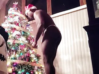 Sexy Jock For Xmas Pounding Ass And Jacking Under The Tree free video