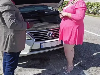 Mobile Mechanic Stop To Give Assistance With Car, But He Ended Up Filling My Pussy With His Cum free video