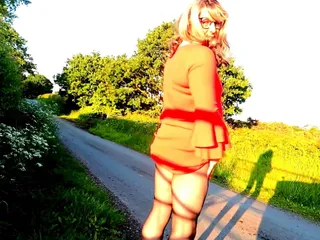 Crossdresser Kellycd Masturbating On Her Car Drive Out In The Countryside free video