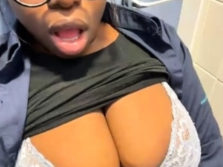 Black Milf With Big Boobs Dancing And Teasing free video